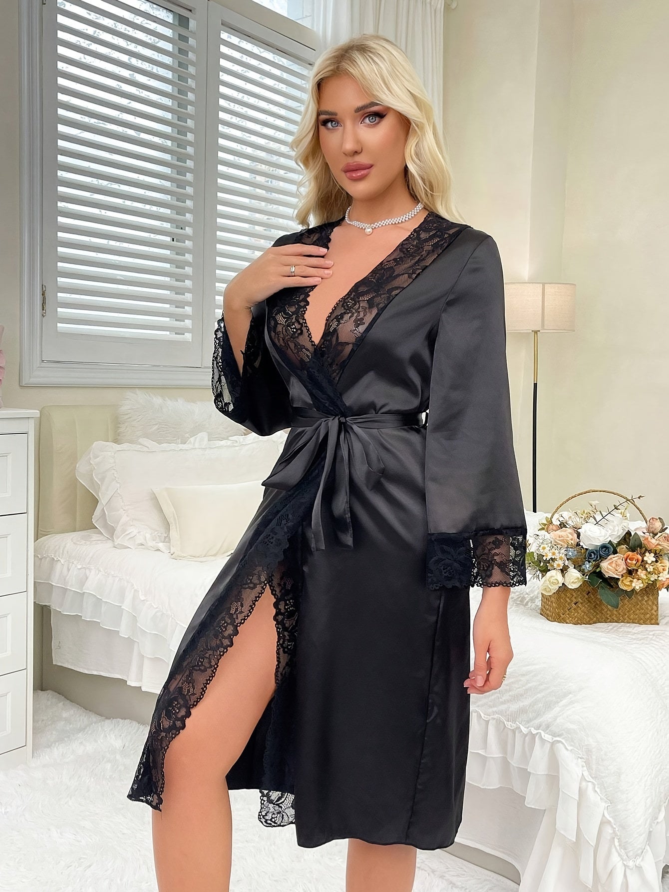 Dame Kimono Badekåbe – Klassisk Satinlook med Luksusfinish