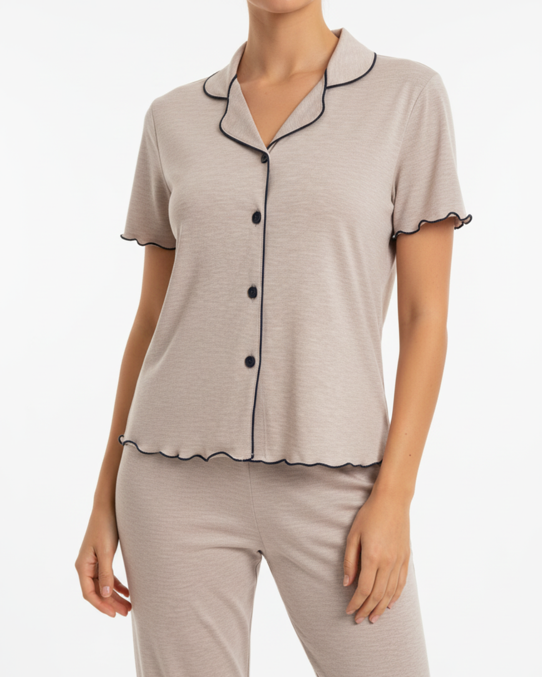 Kvinders lange beige pyjamas