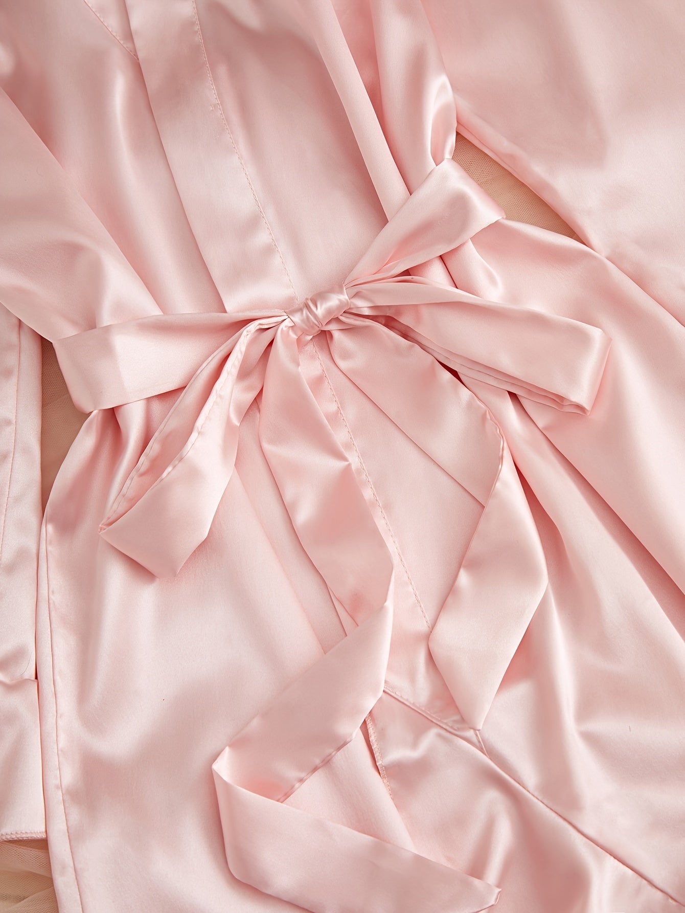 Satin Kimono Badekåbe Dame – Rucher & Bindebånd i Blødt Satin
