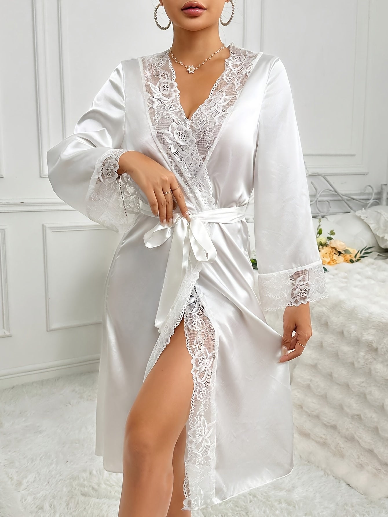Dame Kimono Badekåbe – Klassisk Satinlook med Luksusfinish