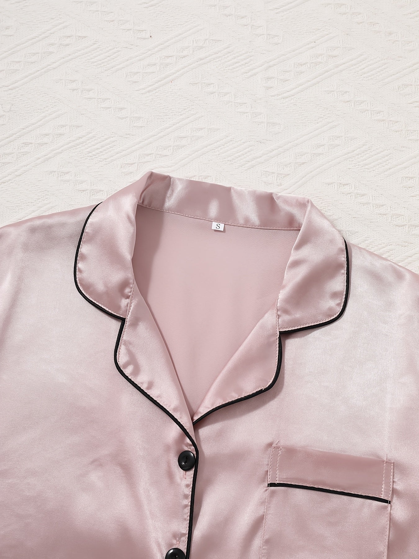 Satin Pyjamasæt Kort Ærme Dame – Let & Silkefølelse