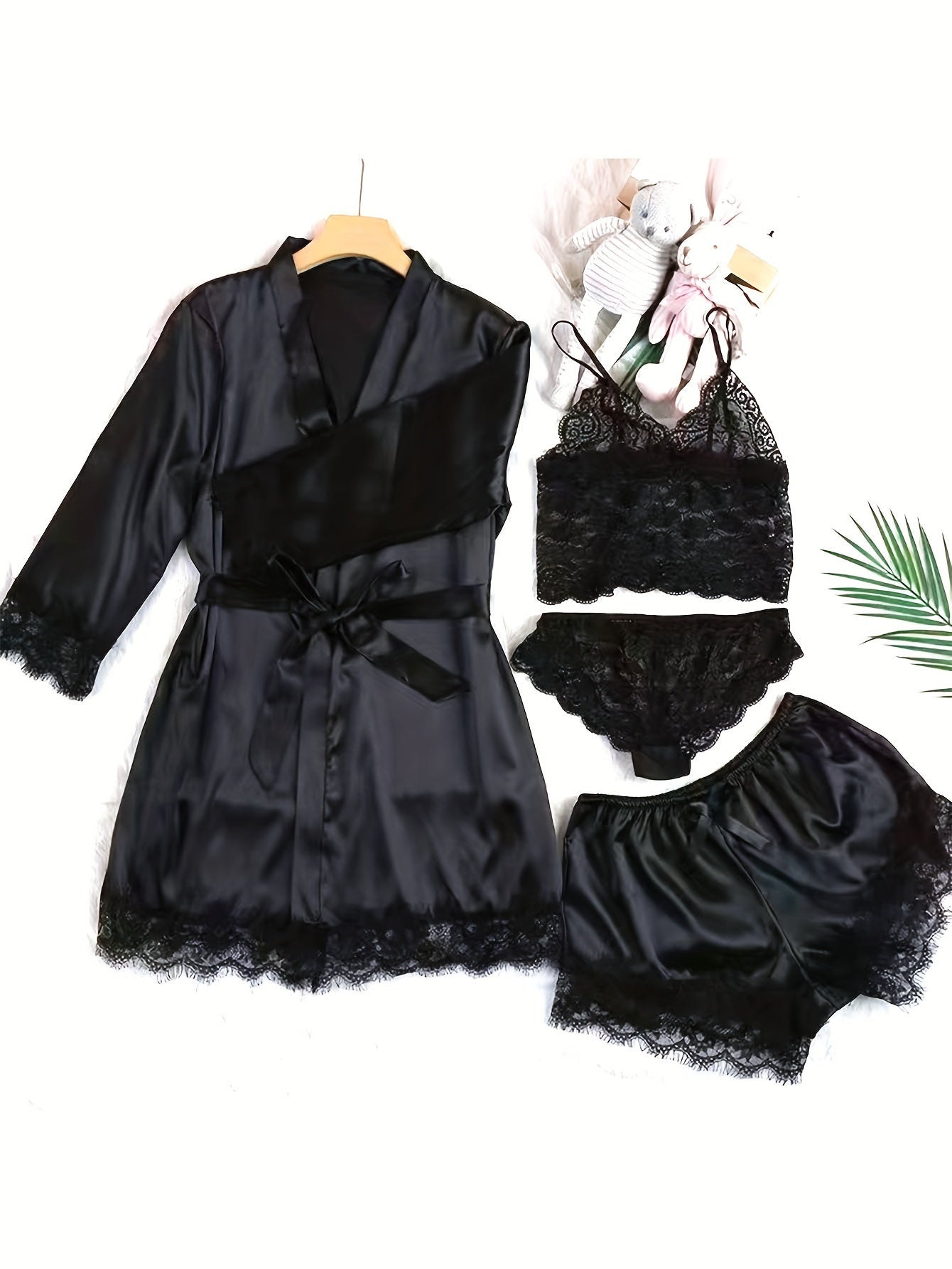 Luksus Satin Pyjamasæt Dame – Kimono, Shorts & Blondekant