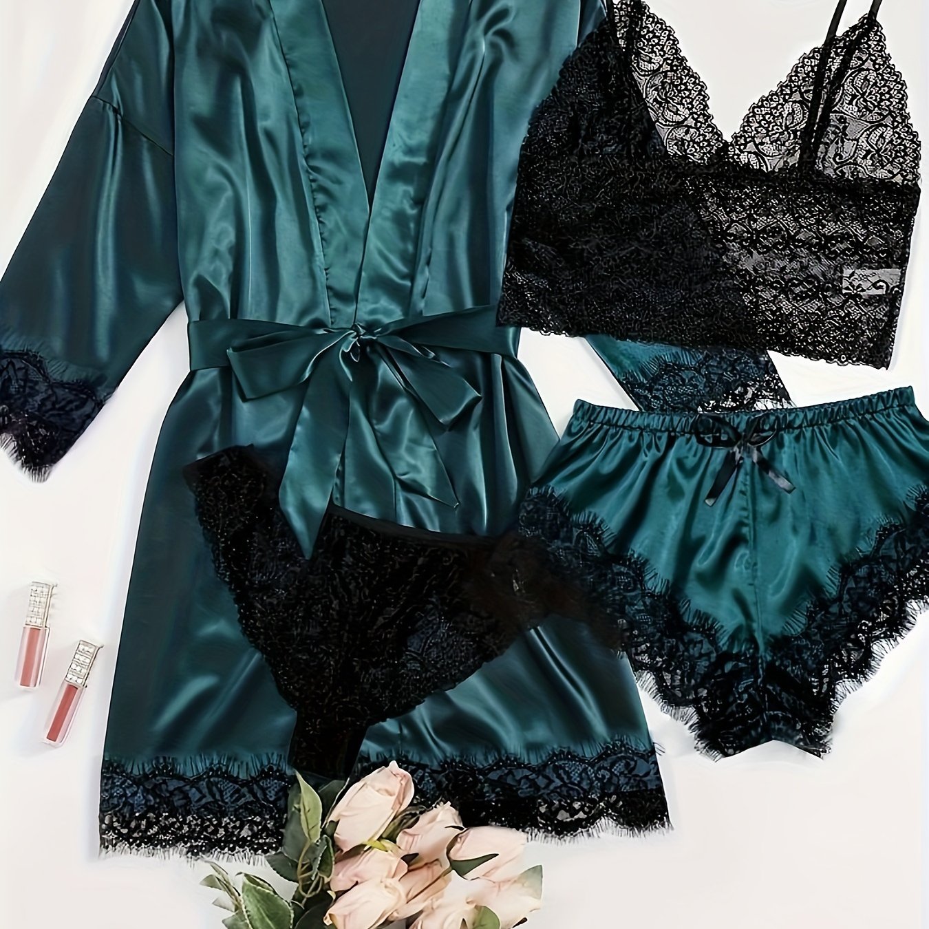 Luksus Satin Pyjamasæt Dame – Kimono, Shorts & Blondekant