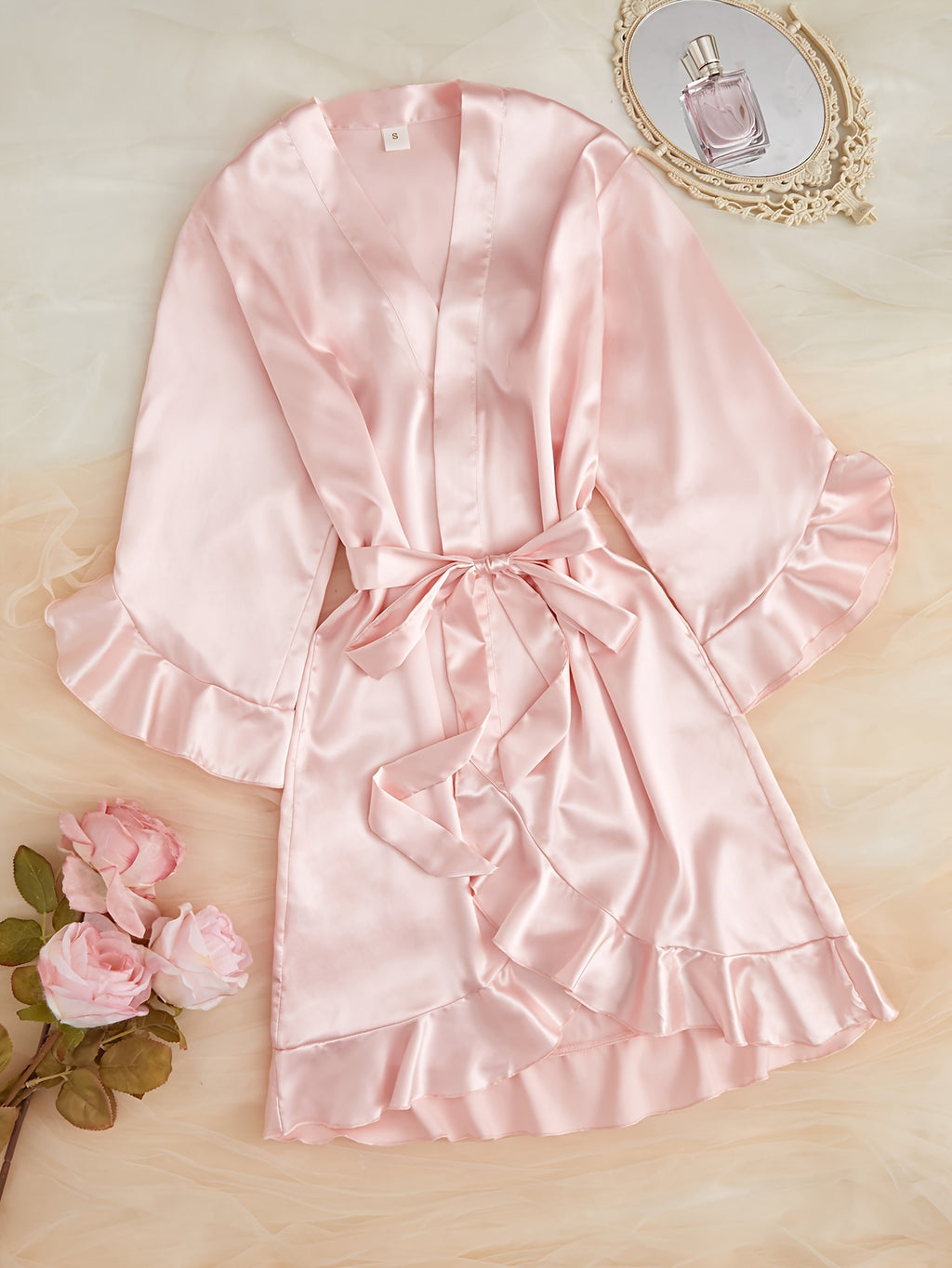 Satin Kimono Badekåbe Dame – Rucher & Bindebånd i Blødt Satin