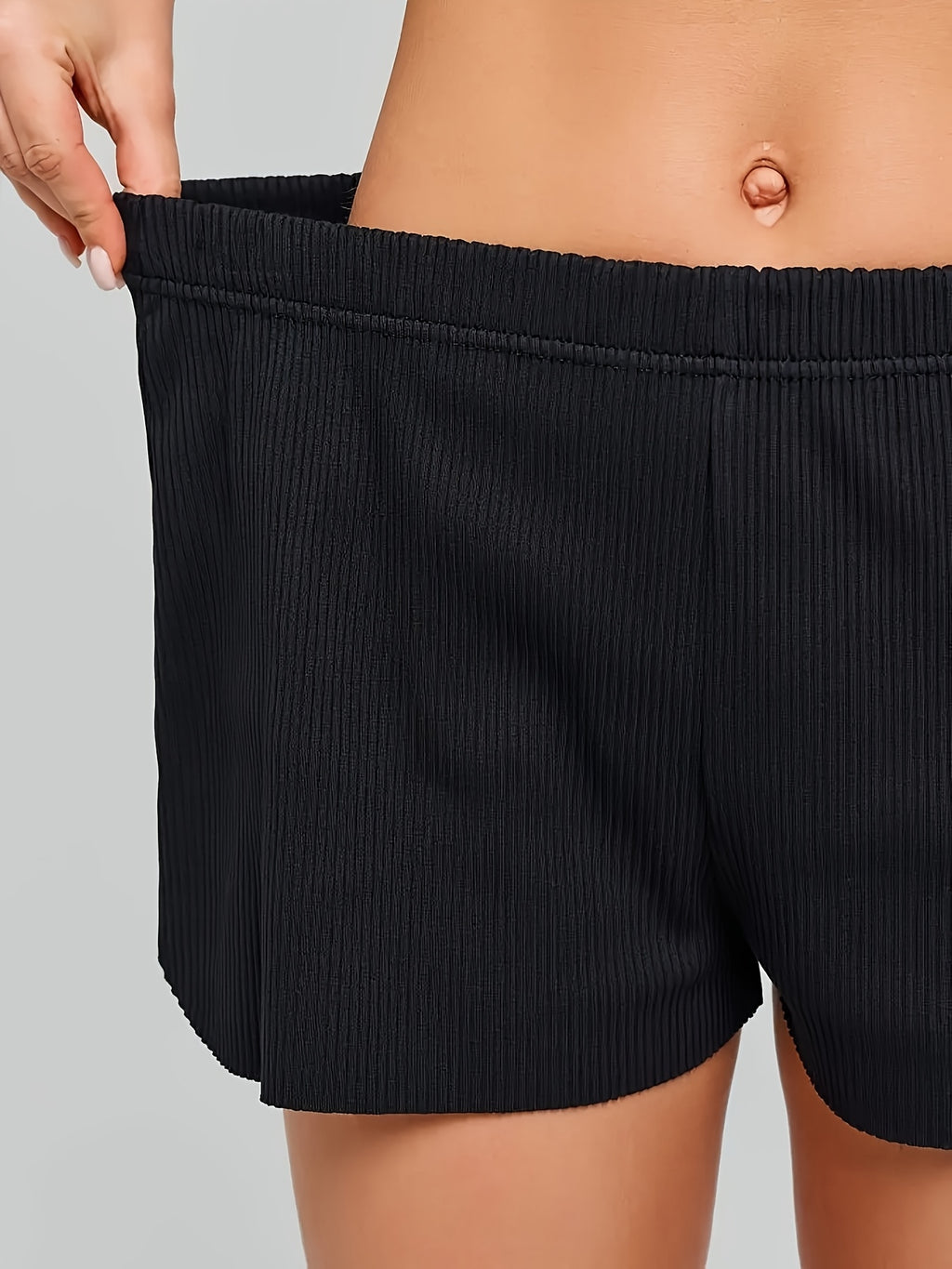 Damesæt med ribbet ensfarvet natkjole, camisole og shorts, loungewear- og nattøjssæt