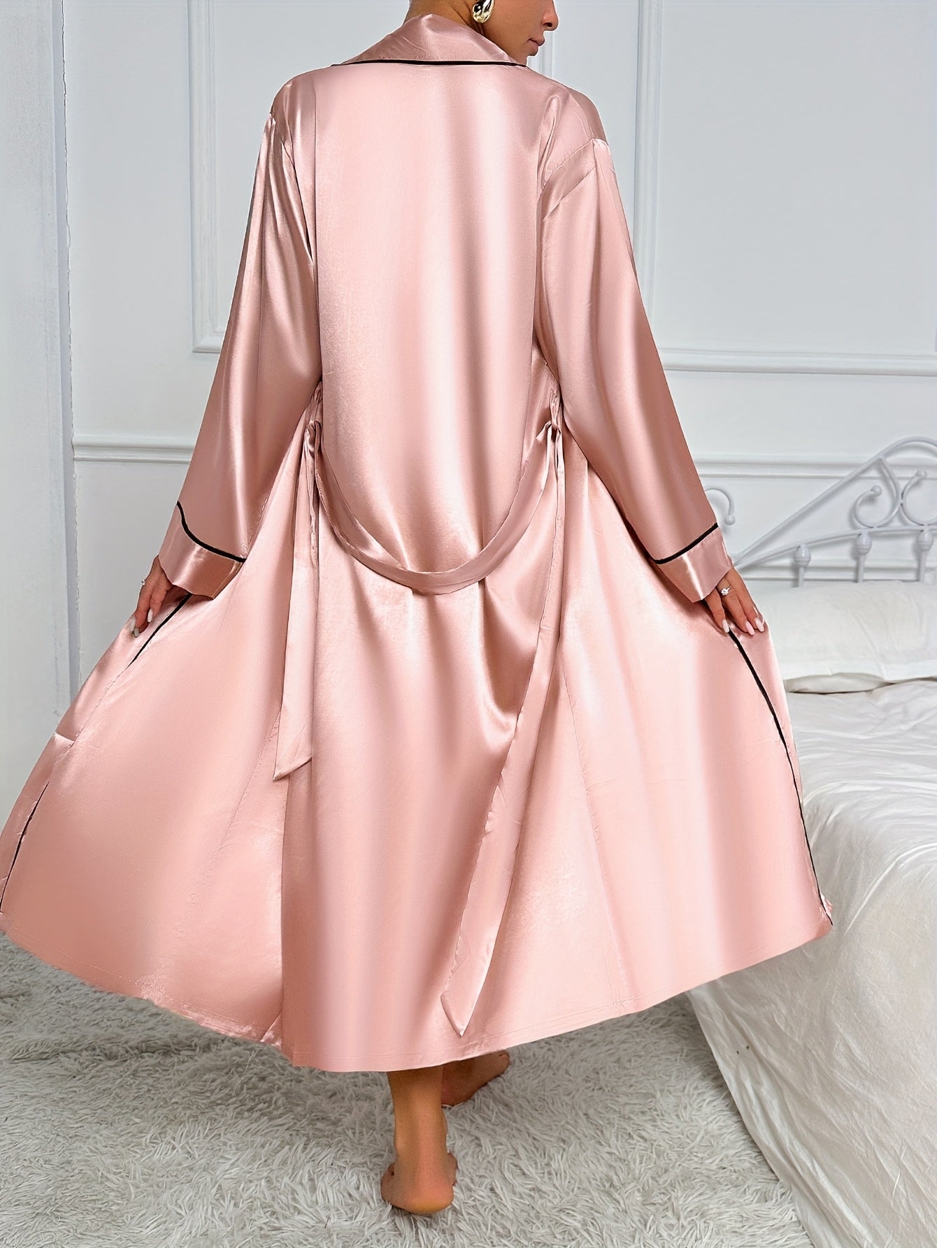 Satin Nattøjssæt med Kimono – Lang Natkjole & Let Morgenkåbe