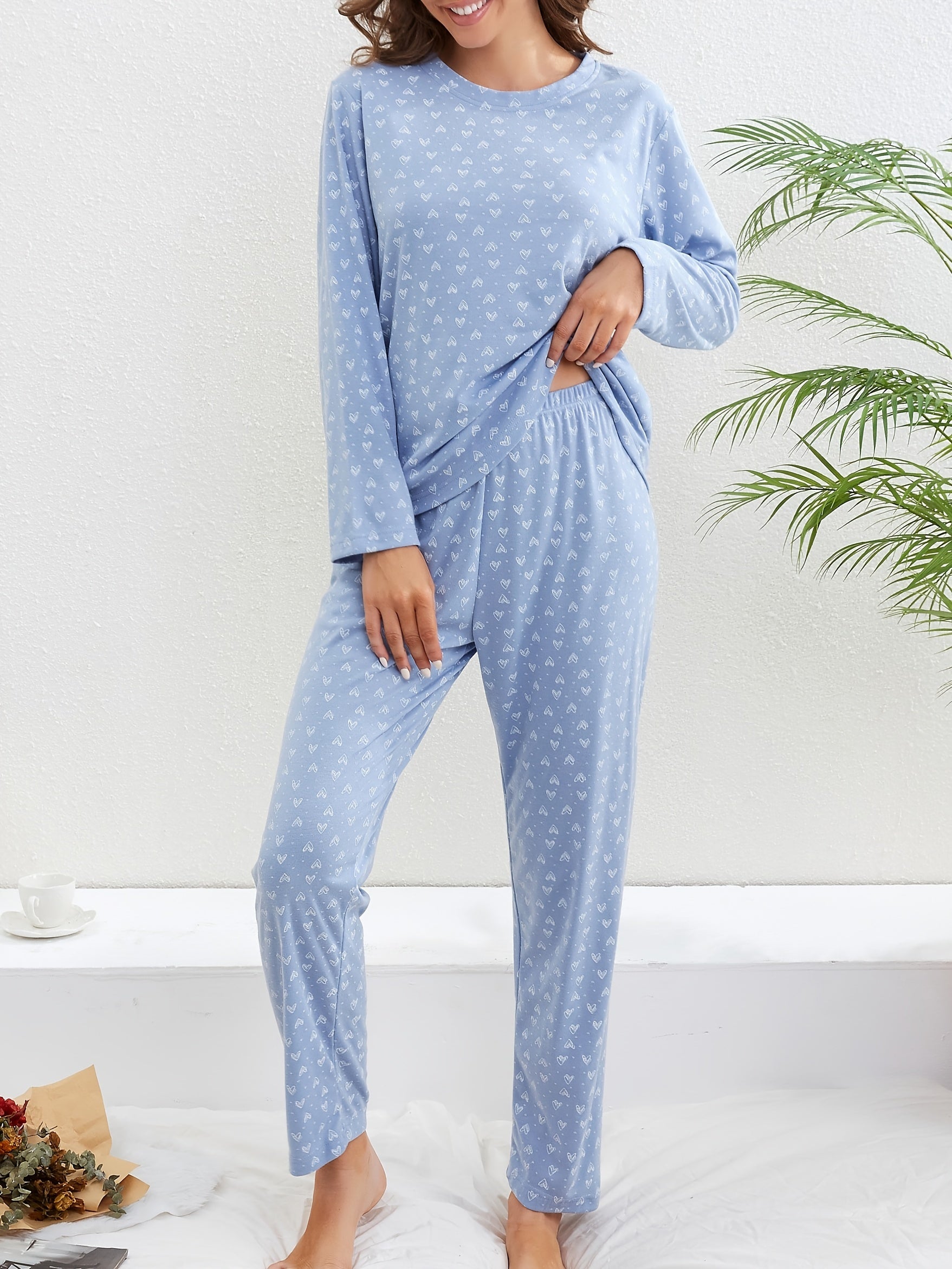 Blå pyjamas dame langærmet – sødt sæt i bomuld med print
