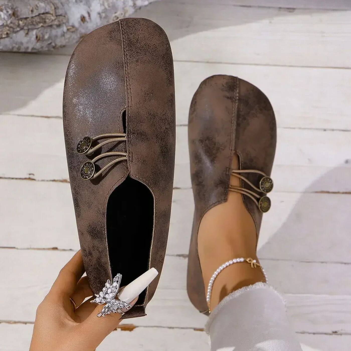 Dame Slip-On Flats I Sort Ruskind Med Støttende Lædersål