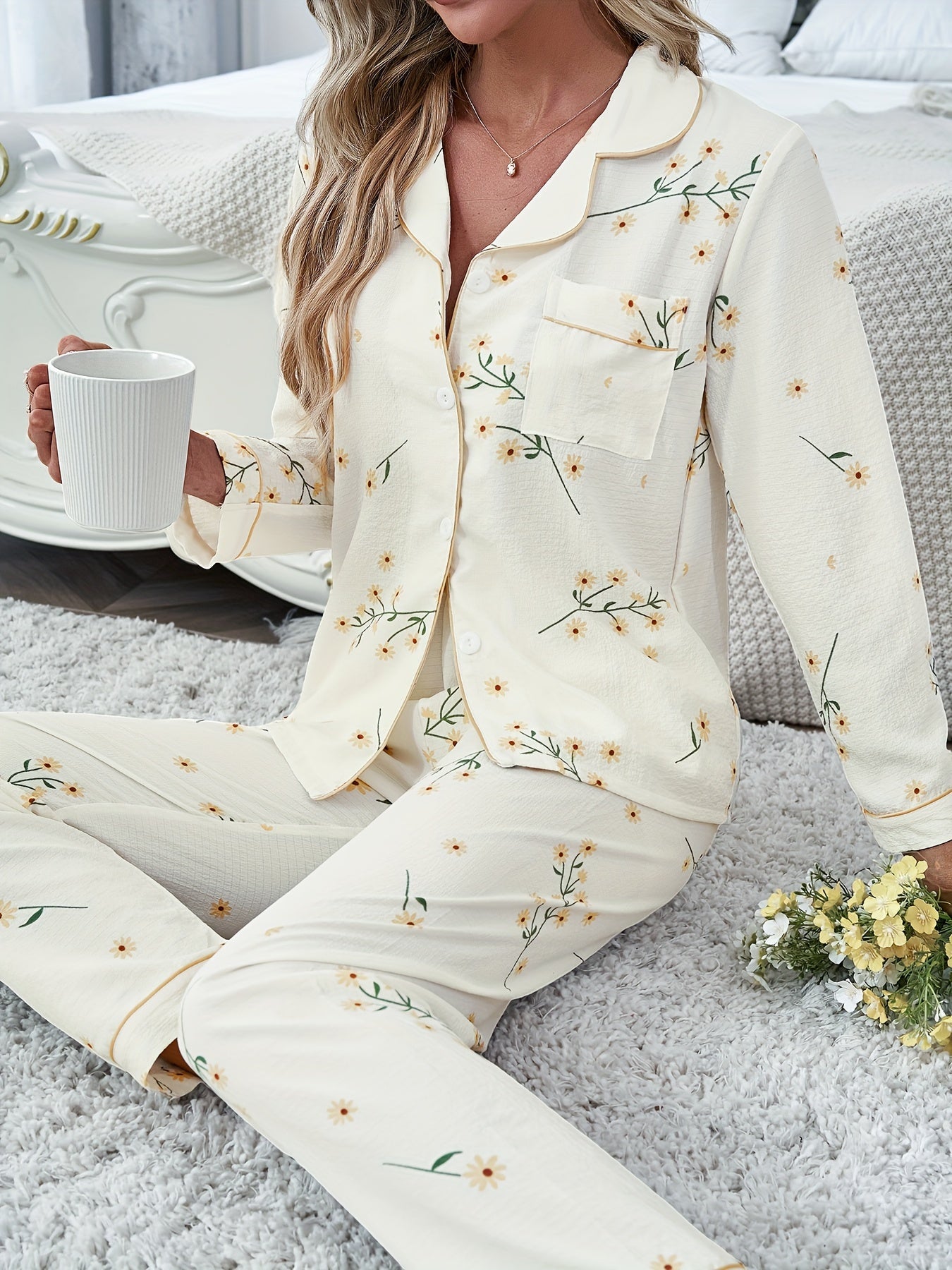 Lang Bomulds Pyjamasæt Dame – Blødt & Åndbart med Blomsterprint