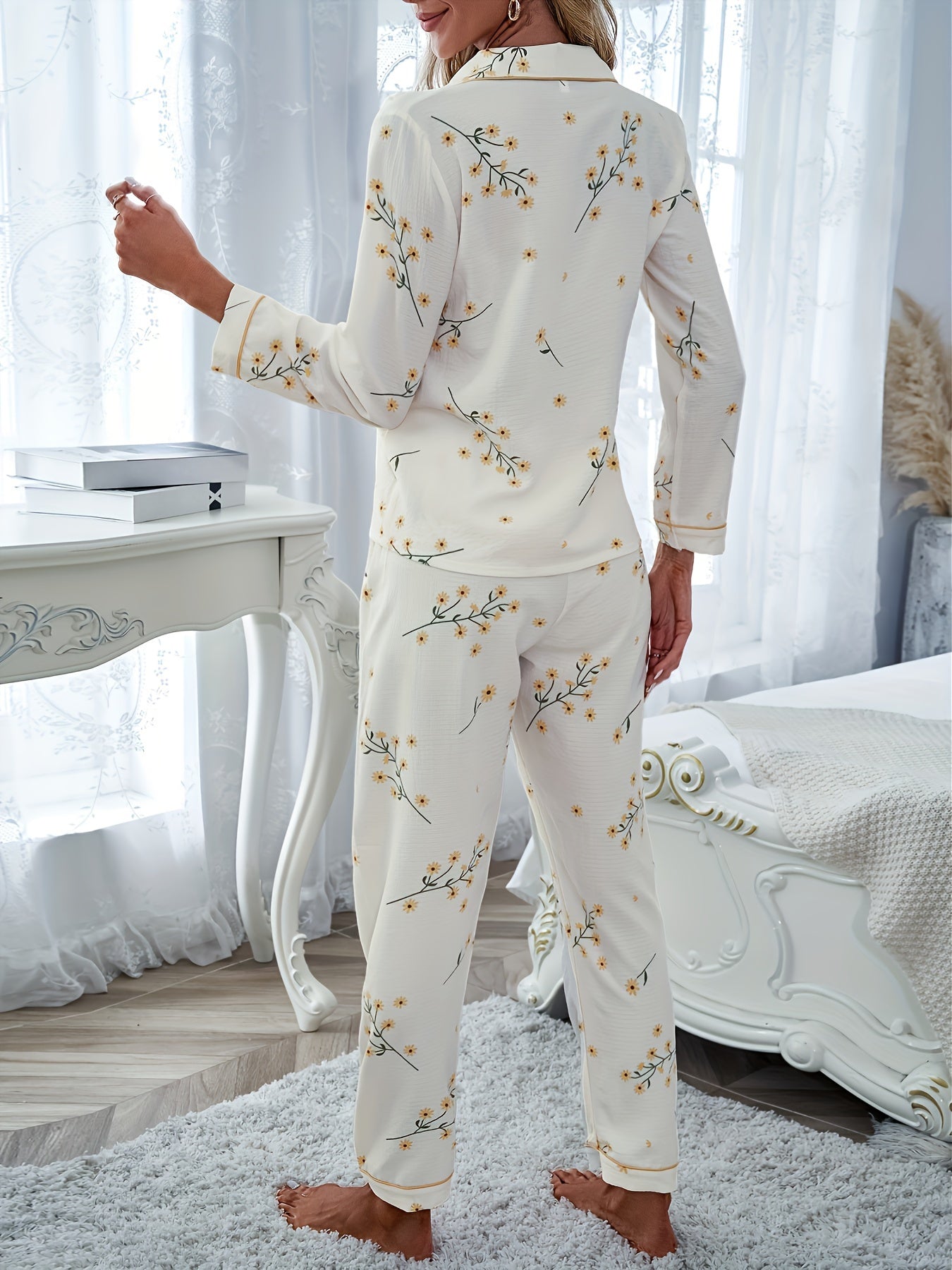 Lang Bomulds Pyjamasæt Dame – Blødt & Åndbart med Blomsterprint