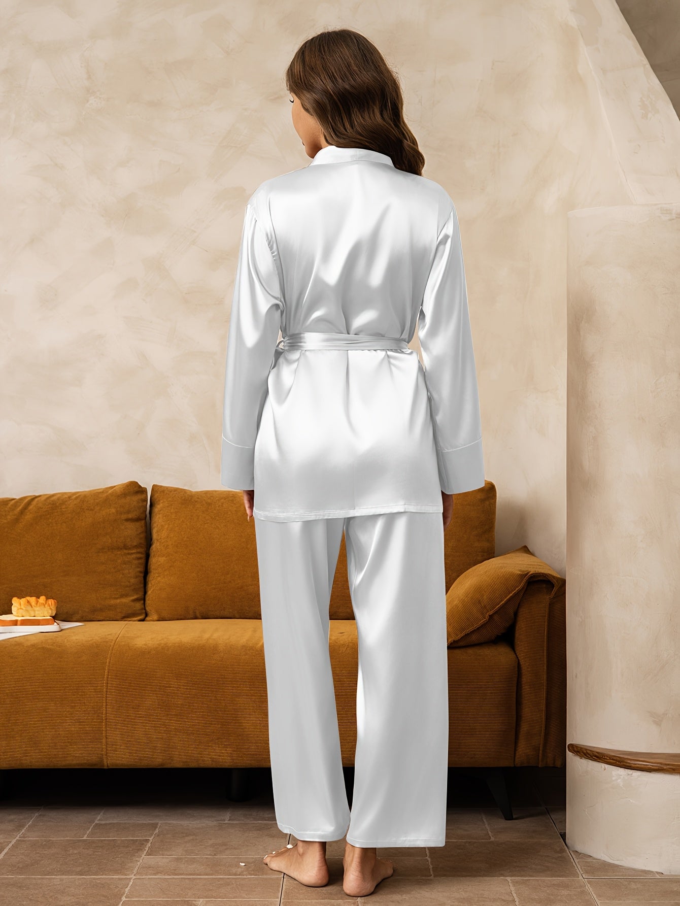 Kimono pyjamasæt dame – satin look og luksuriøs komfort
