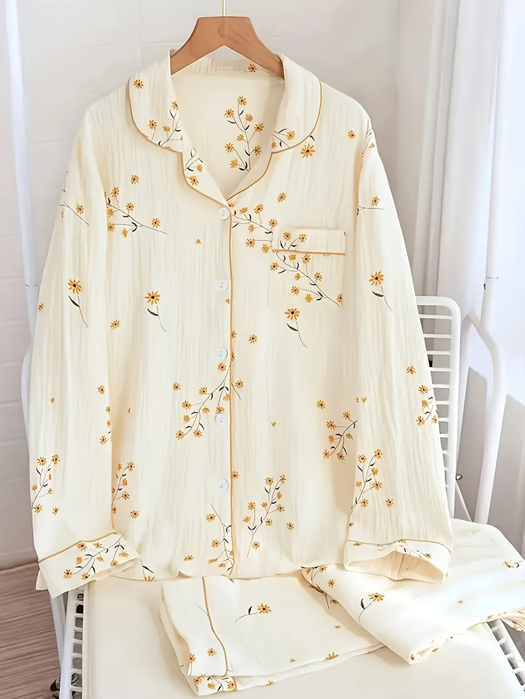 Lang Bomulds Pyjamasæt Dame – Blødt & Åndbart med Blomsterprint