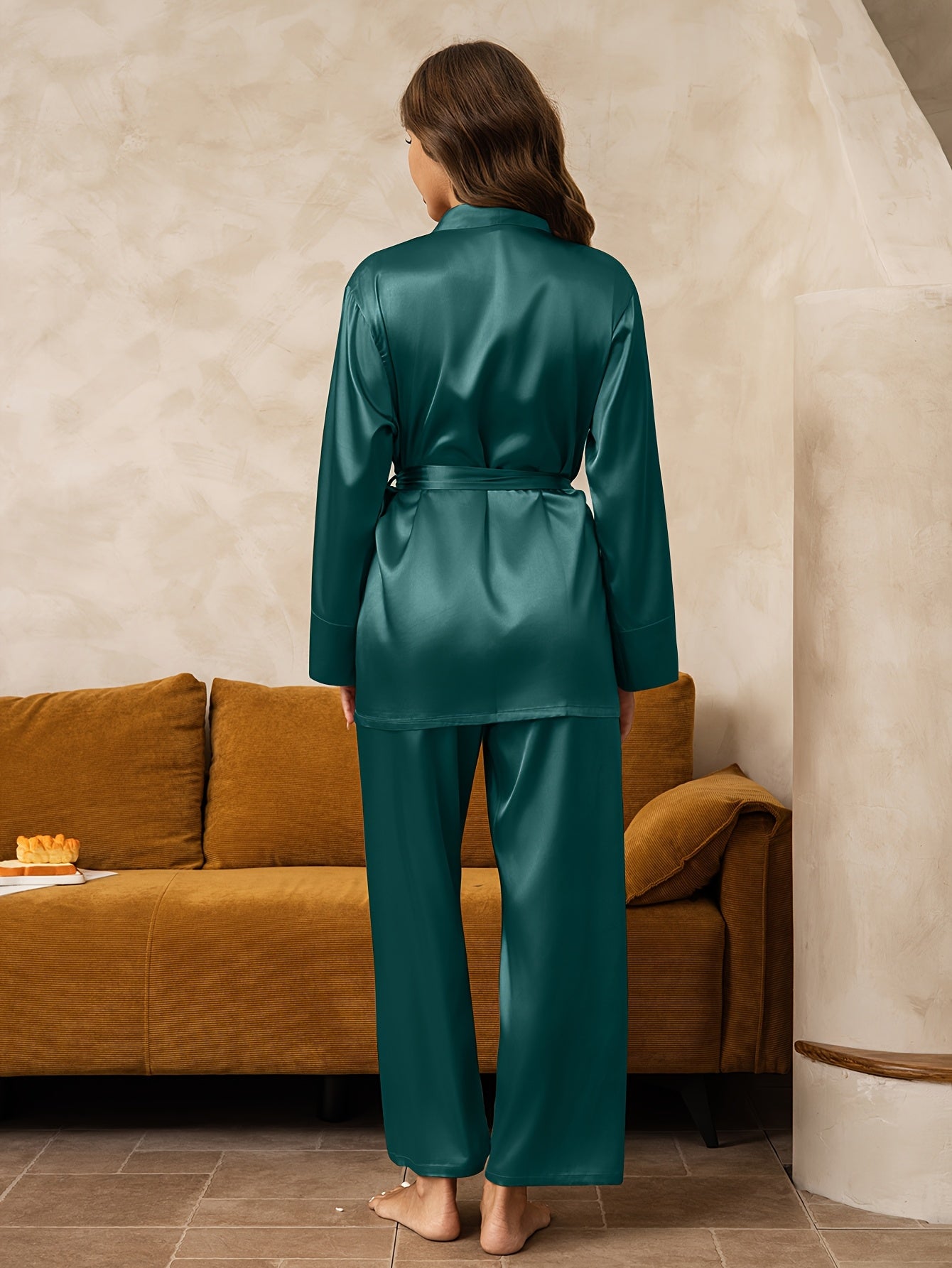 Kimono pyjamasæt dame – satin look og luksuriøs komfort