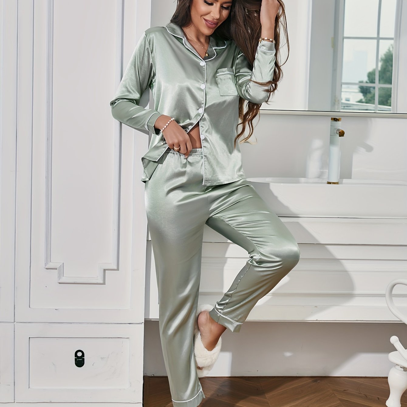 Satin Pyjamassæt Lange Ærmer – Let & Silkeagtig Komfort