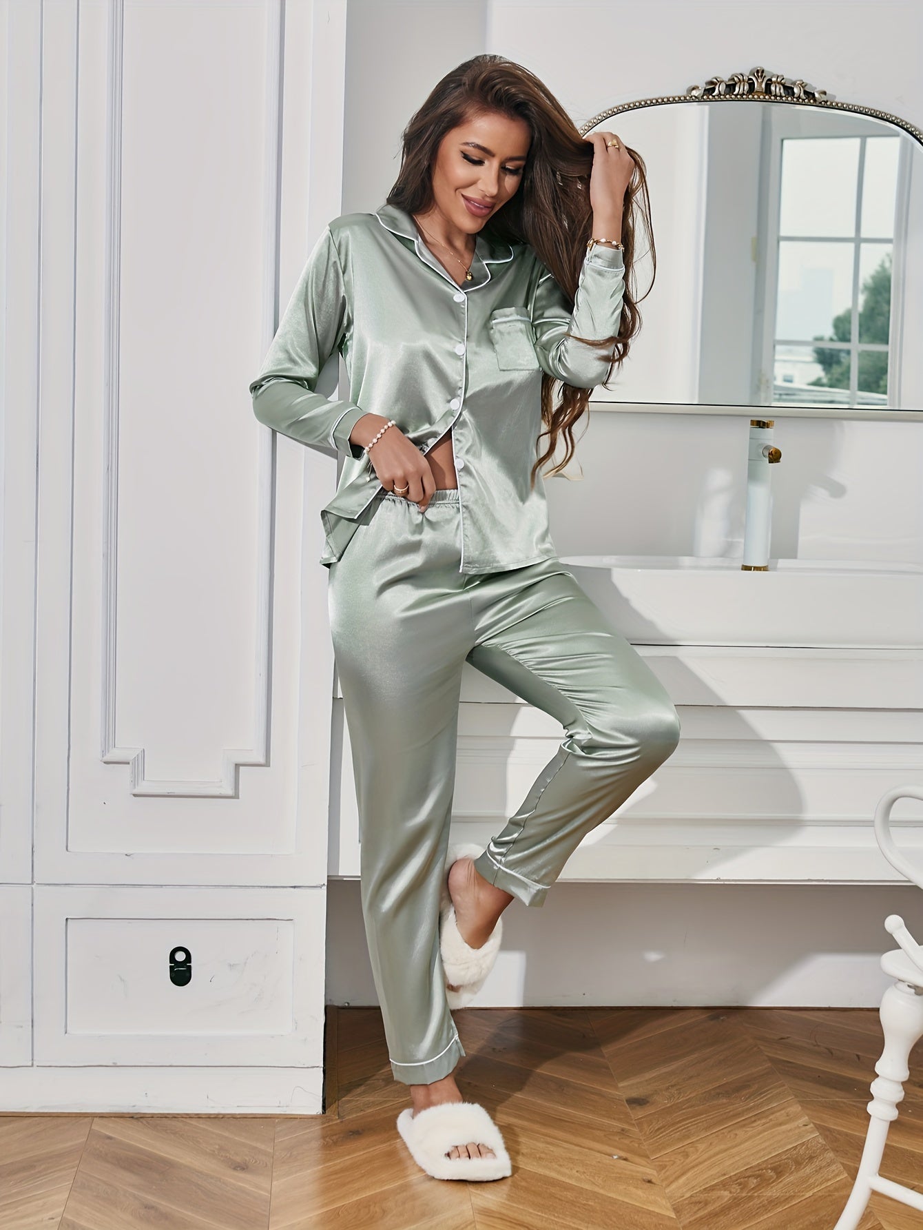 Satin Pyjamassæt Lange Ærmer – Let & Silkeagtig Komfort