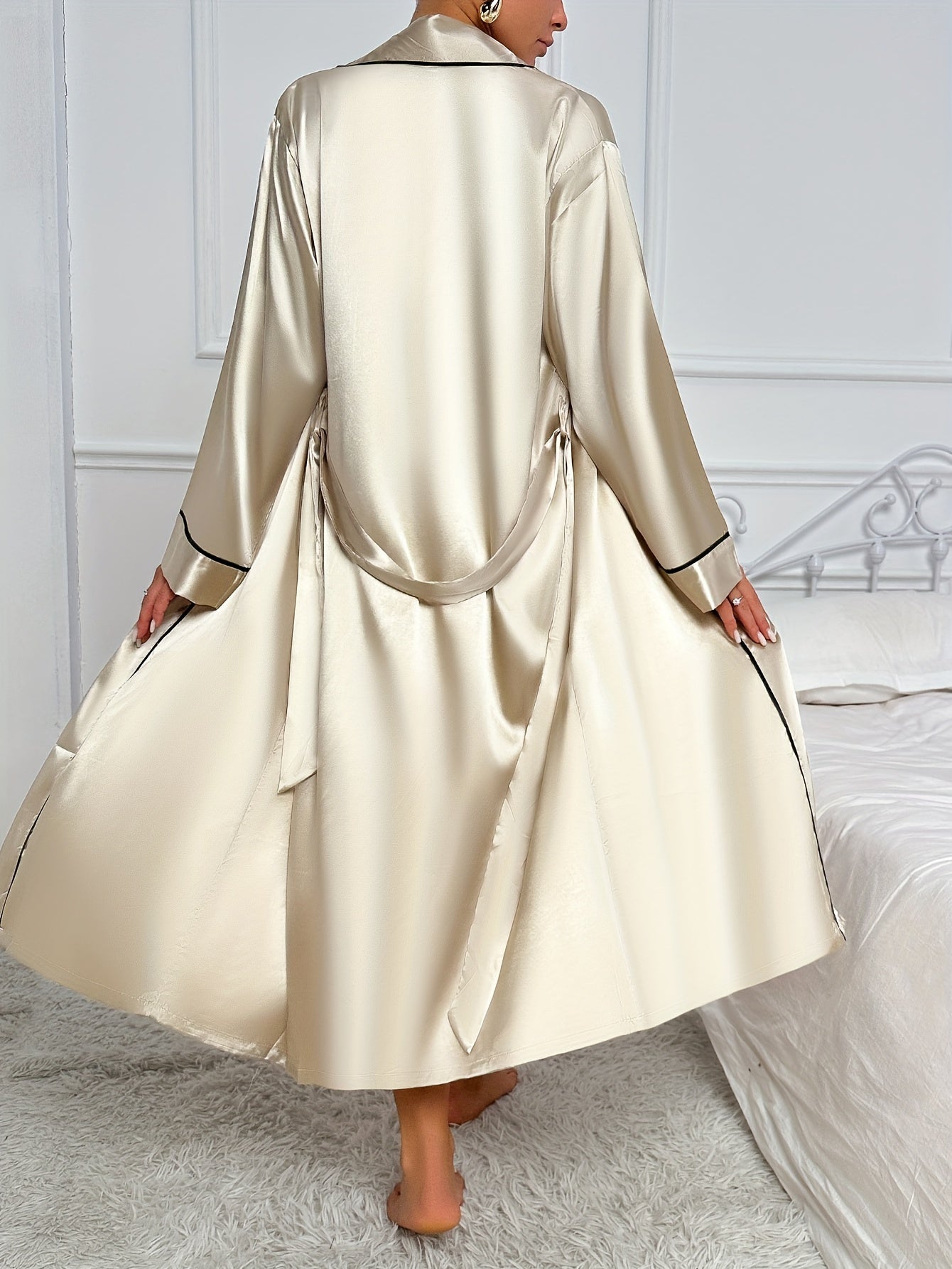 Satin Nattøjssæt med Kimono – Lang Natkjole & Let Morgenkåbe